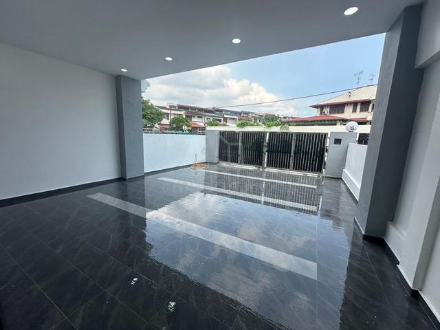 BIG SIZE Double Storey Jalan Lembah Taman Tasek Johor Bahru / Larkin 5