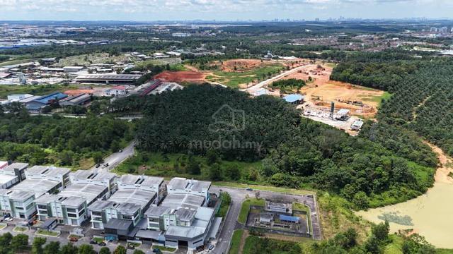 9.8 Acres Zoning Medium Industrial Land @ Saleng, Kulai,Senai 1