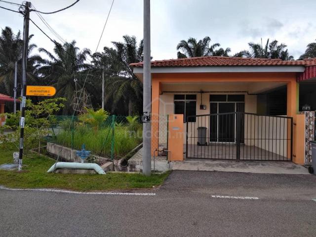 UNTUK DIJUAL - RUMAH TERES 1 TINGKAT DI TAMAN KASTURI, LENGA - Muar 1