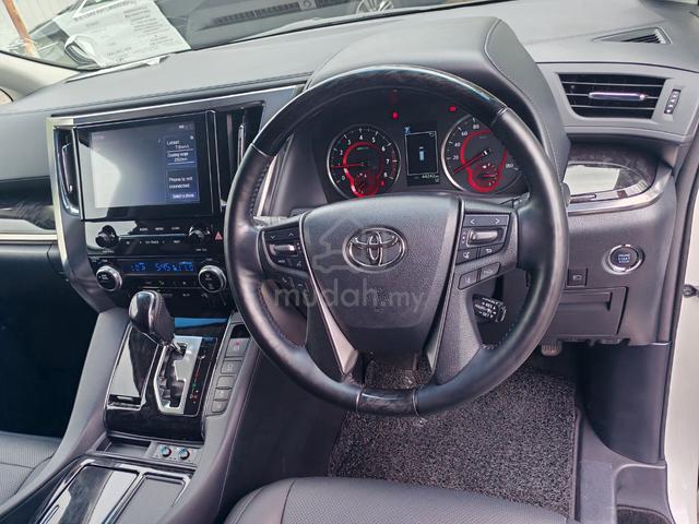 2022 Toyota Alphard SC sunroof - 5