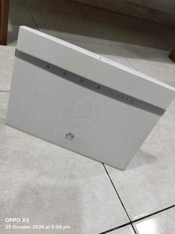 HUAWEI B525 Dan MI ROUTER 4A  - photo 3 of 6