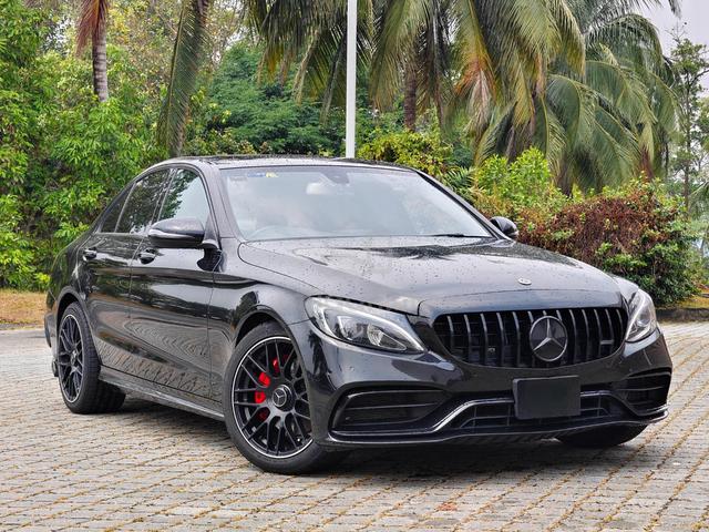 2017 Mercedes Benz C-CLASS 2.0 200 AMG LINE (CKD) - 2