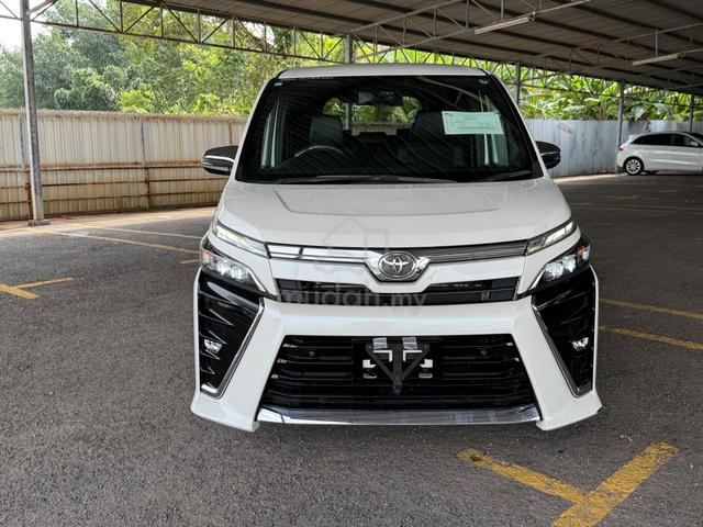 Toyota VOXY 2.0 ZS KIRAMEKI III (A) 2021 - 2