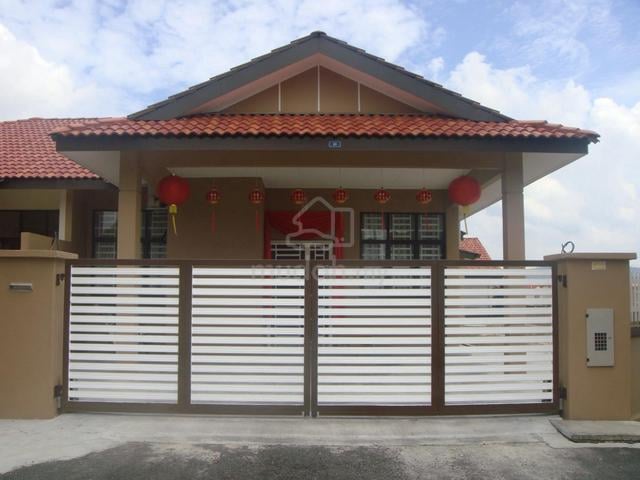 A quiet and greenery calm area with full amenities nearby 1