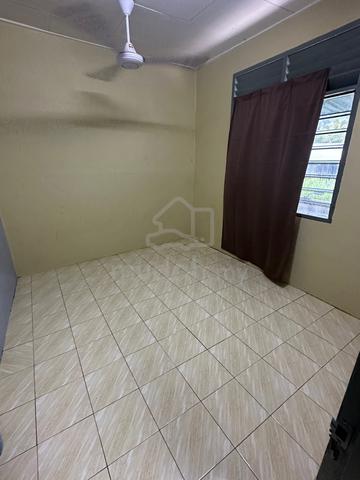 Bilik Untuk Disewa Lelaki sahaja di Penarak Kuah 1