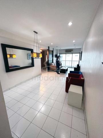 Danga View Apartment 1