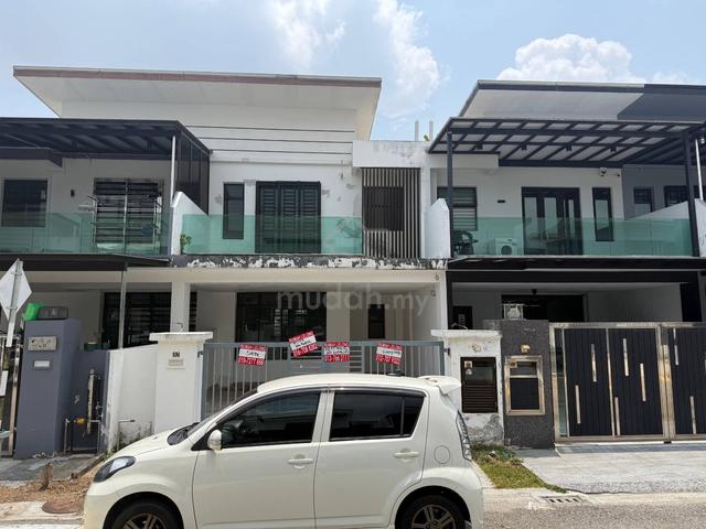 Bestari Indah Ulu Tiram 2 Storey Terrace House 1