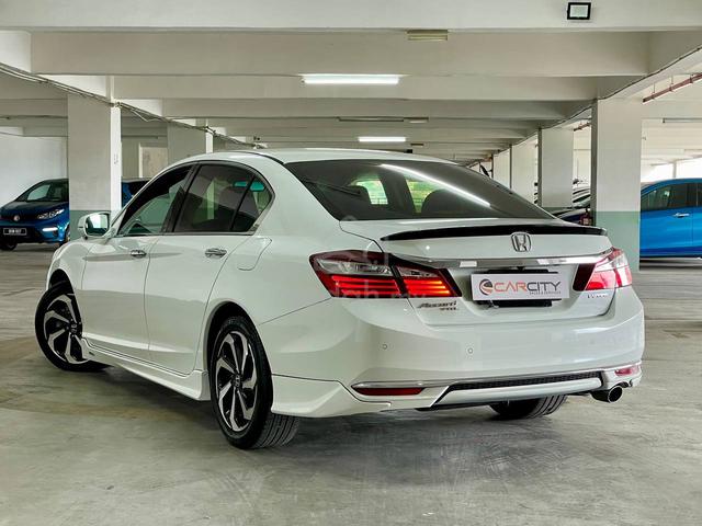 2018 Honda ACCORD 2.0 VTi-L FACELIFT POWER SEAT - 2