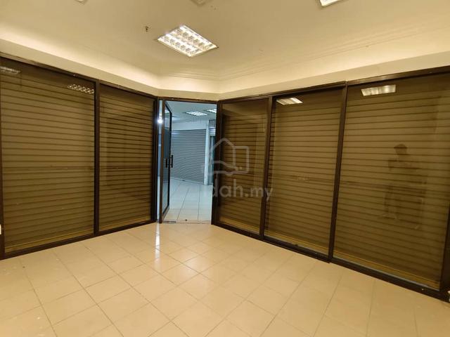 Central Plaza Shoplot For Sale 1