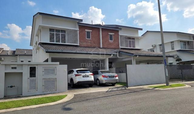 Semi-D 2-storey Freehold, Brand New, Gated Guarded & Side Land 12’ 1