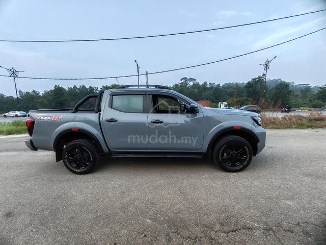 2023 Nissan NAVARA 2.5 PRO-4X (A) MILEAGE 10K ONLY - 3