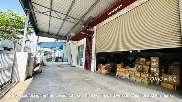 Taman Klang Ria, Klang-2 Storey Semi-D Warehouse For Rent 1