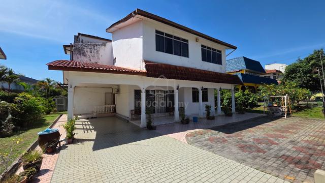 BELOW MARKET! Bungalow Double Storey Seksyen 3 Shah Alam. 1