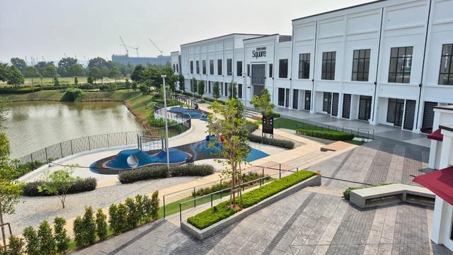 Esplanad Square Puncak Alam Ground Floor Commercial Space 1