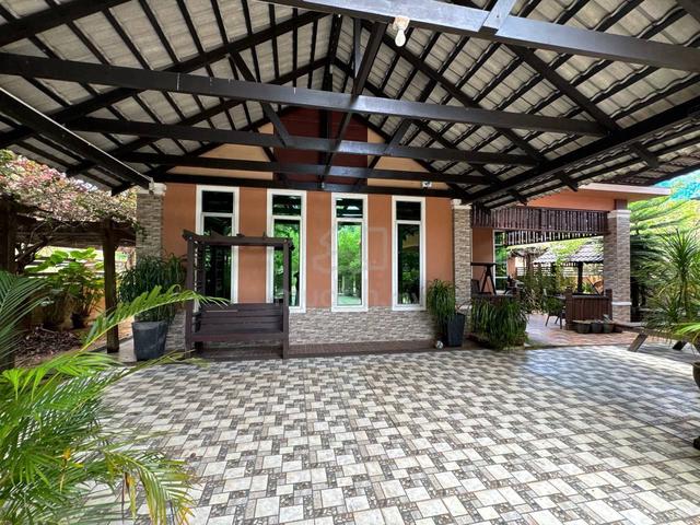 Banglo Besar Di Kijal Kemaman 1