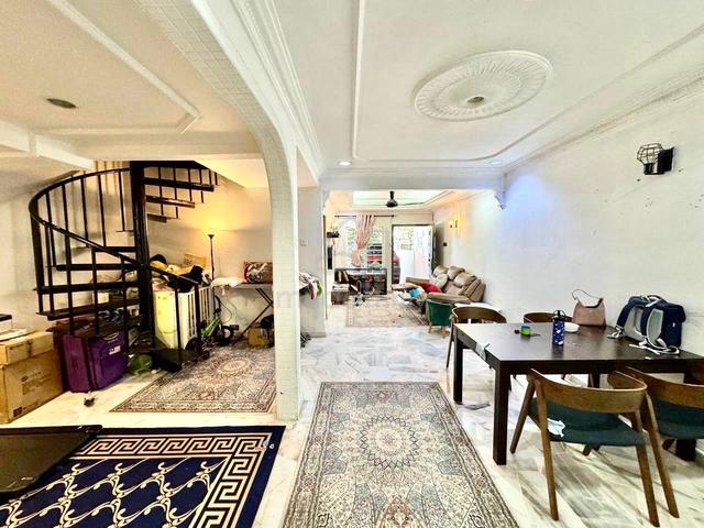 FACING OPEN - Single Storey Teres Terrace Cheras Utama Fully Renovated 1