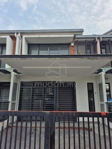 Gated & Guarde Double Storey Terrace Elmina West Shah Alam 1