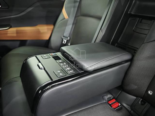 2023 Toyota CROWN 2.4 CROSSOVER RS ADVANCED 7K KM - 3