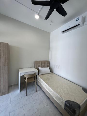 Room For Rent📍Bukit Indah Landed House🔥 1