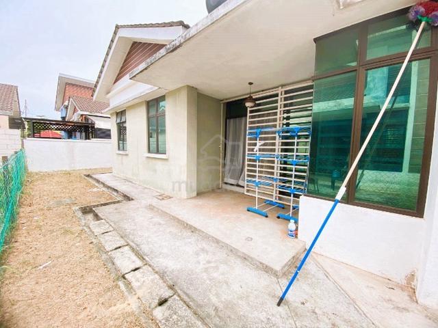 Rumah Cantik dan Tanah Luas Semi-D Balok Perdana, Kuantan 5