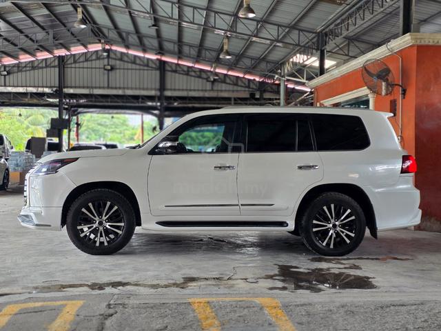 (Loan Kedai) Facelifted 08/13 Lexus LX570 5.7 (A) - 4