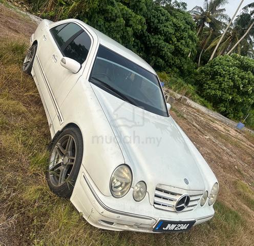 1995 Mercedes Benz 230 2.0 W114 (A) - 1