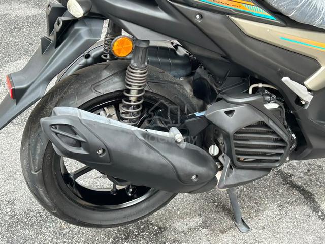 2022 YAMAHA NVX STD NVX V2 NVX 155 LIKE NEW  - photo 18 of 20