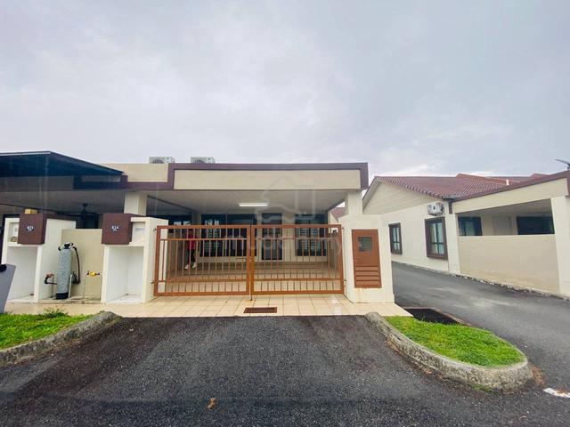 End Lot Single Storey Tmn Bayu Indera Lukut Port Dikson 3R2B For Rent 1