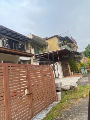Selangor Batu Caves Tmn Sri Gombak 2 storey terraced house 2r2b 1