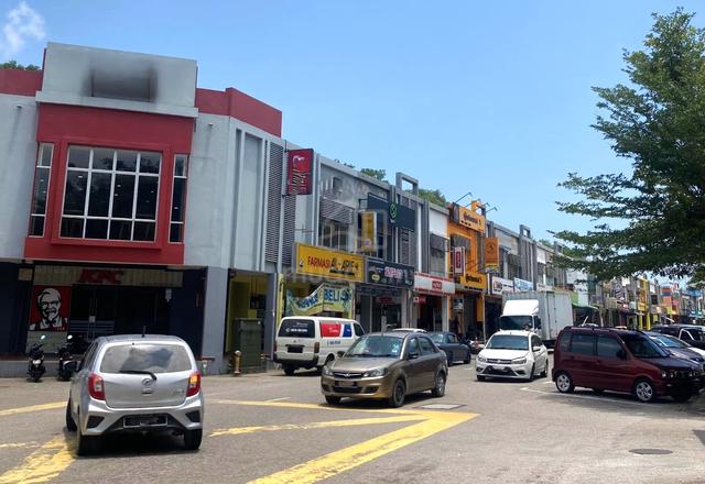 Facing Mainroad ROI 6.6% 22x70ft 2 Storey Shoplot Desaru Utama 1