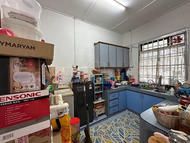 Flat Taman Perling 3