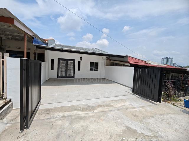 Fully Renovated Taman Abad Johor Bahru 1
