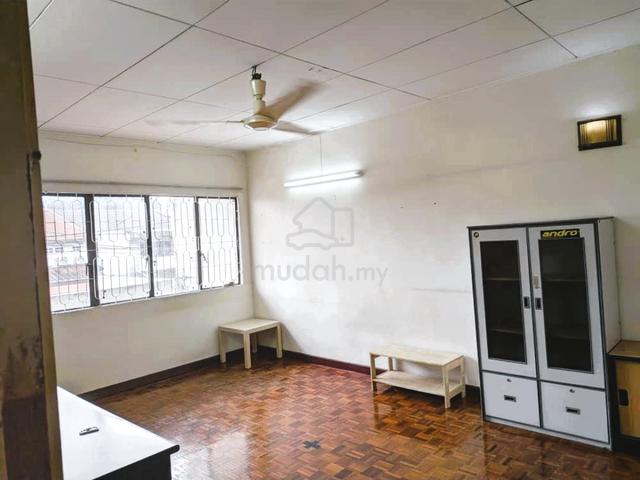 Super Cheap 2sty house For Sale at SS/20❌️T-Junction❌️Face Highway 1