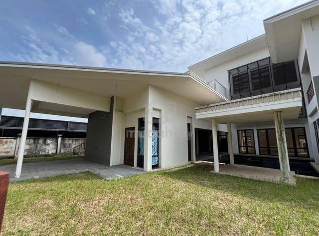 Sri Istana Hills Klang 2.5 Storey Bungalow 11,000sqft value buy Nice 1