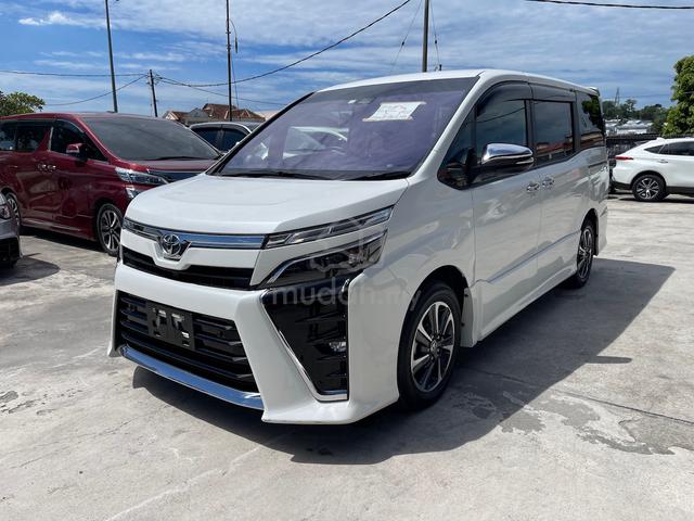 2020 Toyota VOXY 2.0 KIRAMEKI (A) - 3