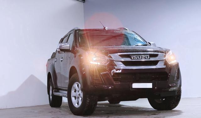 2018 Isuzu D-MAX 2.5 4X4 FACELIFT (A) 💯Full Loan - 1