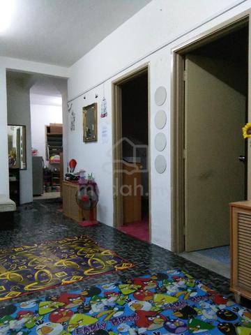 Pangsapuri Kos Rendah Bandar Tasik Selatan 1