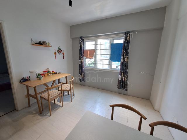 Sri Rakyat Apartment 1
