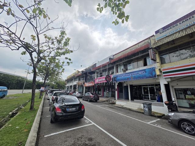 For Rent| Sri Bahagia Shop 1st Floor @ Tampoi, Damansara Aliff | 22x70 1