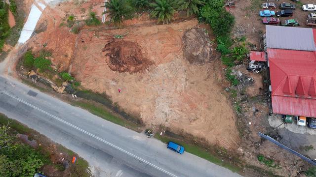 Tanah Batu 9 Changkat Jering 1