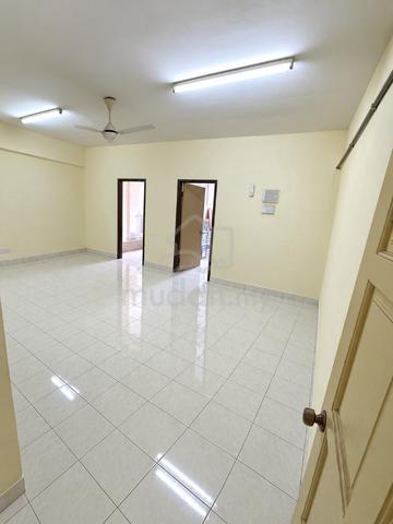 Hata Square Apartment 1