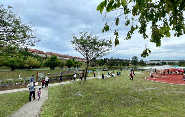 FREEHOLD AVENUE ONE LAKE VALLEY CHERAS semid 2