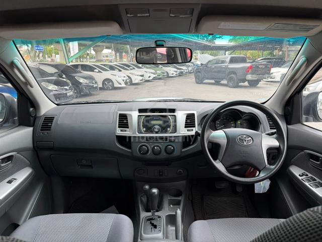 2013 Toyota HILUX 2.5 (A) G VNT KUN25R FACELIFT - 5