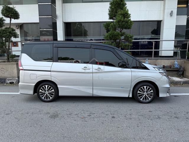 2022 Nissan SERENA 2.0 PREMIUM HIGHWAY STAR (A) - 2