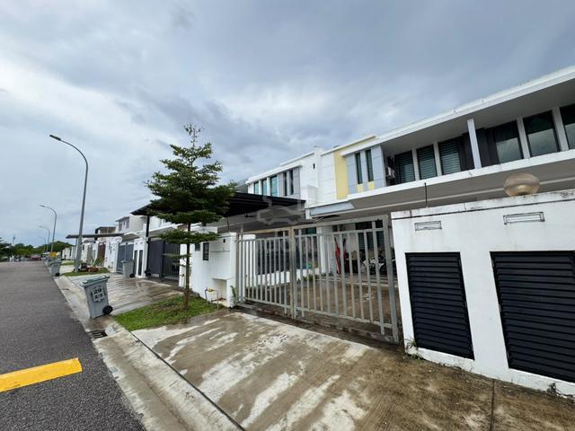 Austin Duta 2 Double Storey Terrance House For Sales 1