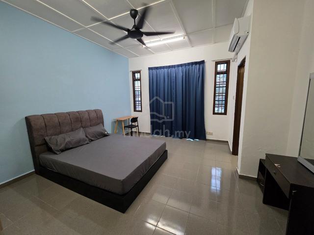 Bukit Indah Master Room Double Storey Terrace House For Rent SEWA 1