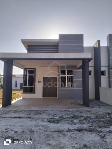 TMN BDR SEJAHTERA, POKOK SENA Semi-D Corner Lot NONBUMI 4Bilik Luas 1