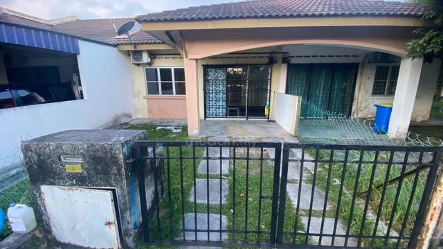Single Storey Terrace Jalan Suria Bandar Mahkota Banting 1