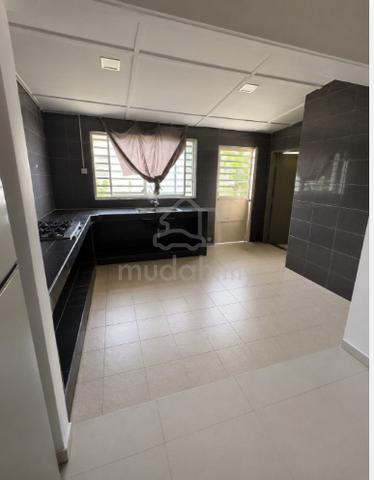 Single Storey End Lot House, Kg Jawa, Kuantan – For Sale 1
