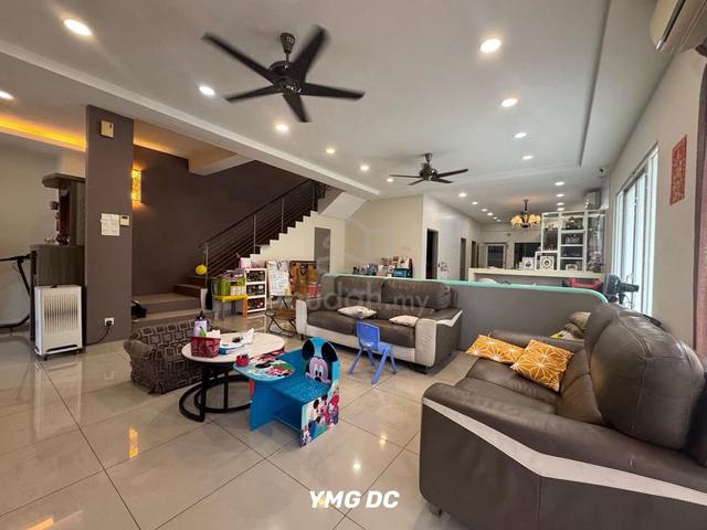Ambang Botanic 2 Klang 2 Storey Semi-Detached BELOW MARKET !! 1